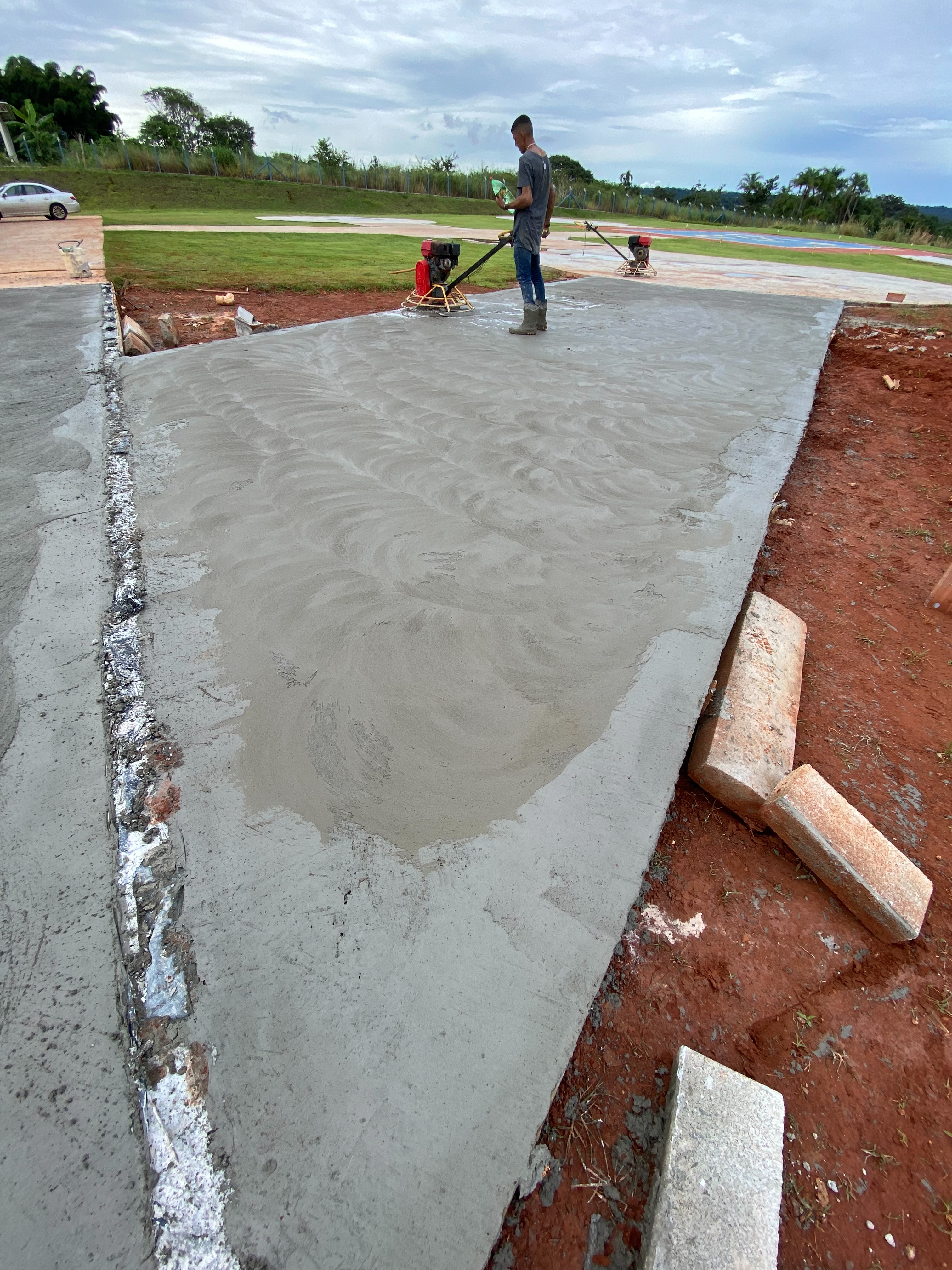 Construção piso de concreto industrial Goiânia - foto 17