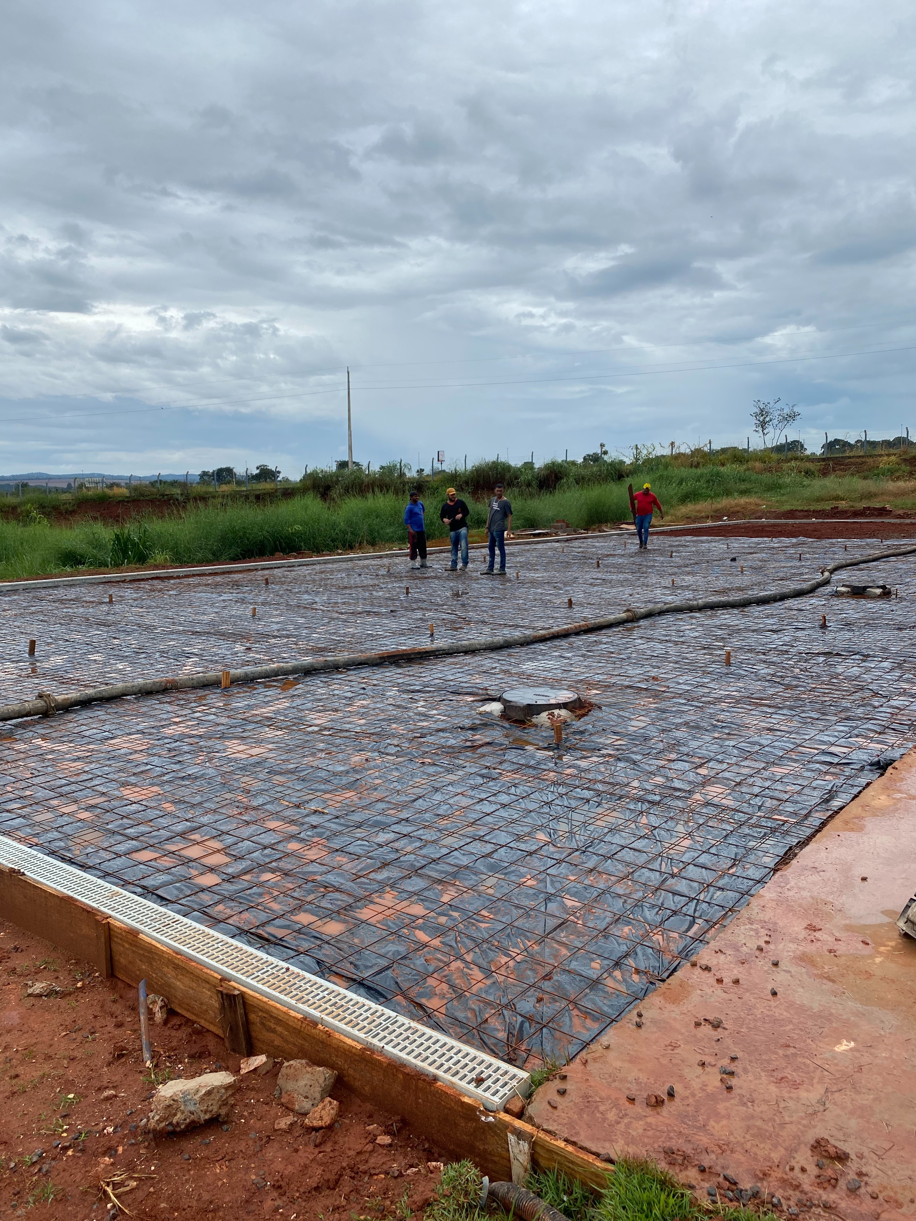 Construção piso de concreto industrial Goiânia - foto 8